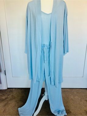 NWT 🩵Light Blue Three-Piece Lounge Set Size Large